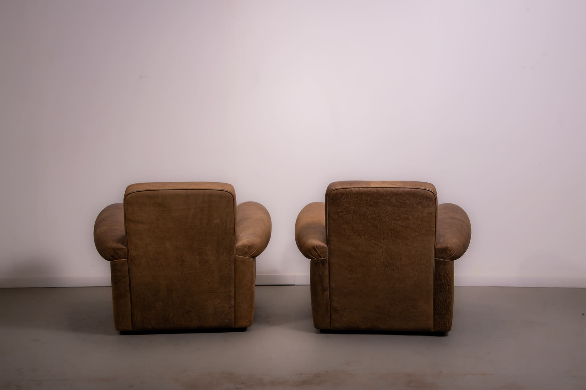 Mickey armchairs by Baxter Italy in Nabuk camel leather, circa 1998