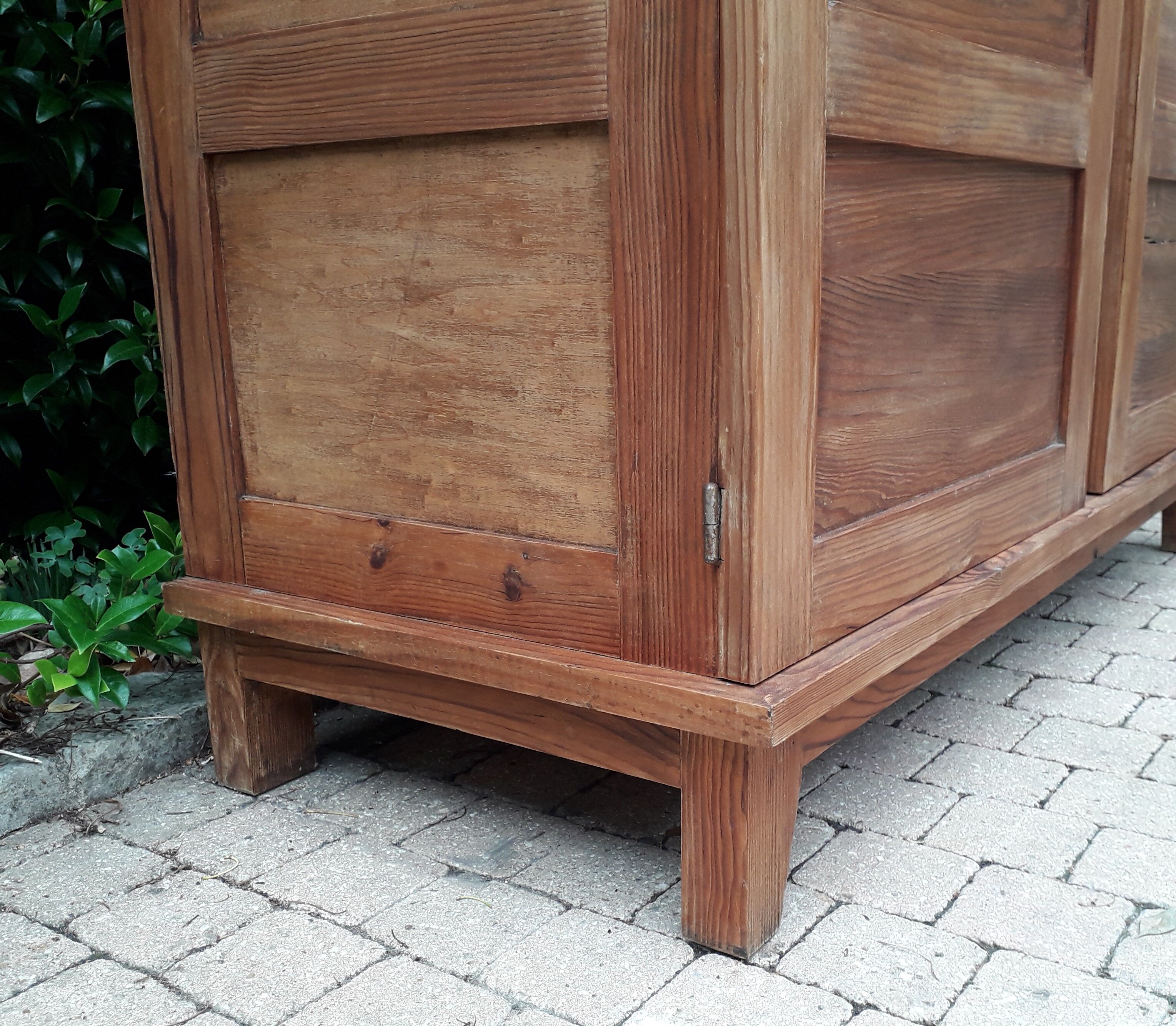 Wardrobe Rene Gabriel