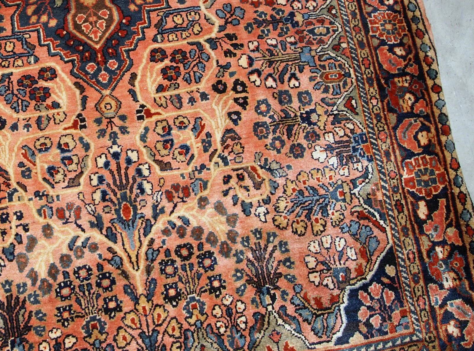 Handmade antique Persian Sarouk rug 3.4' x 5.3' (103cm x 161cm) 1920s -1B699