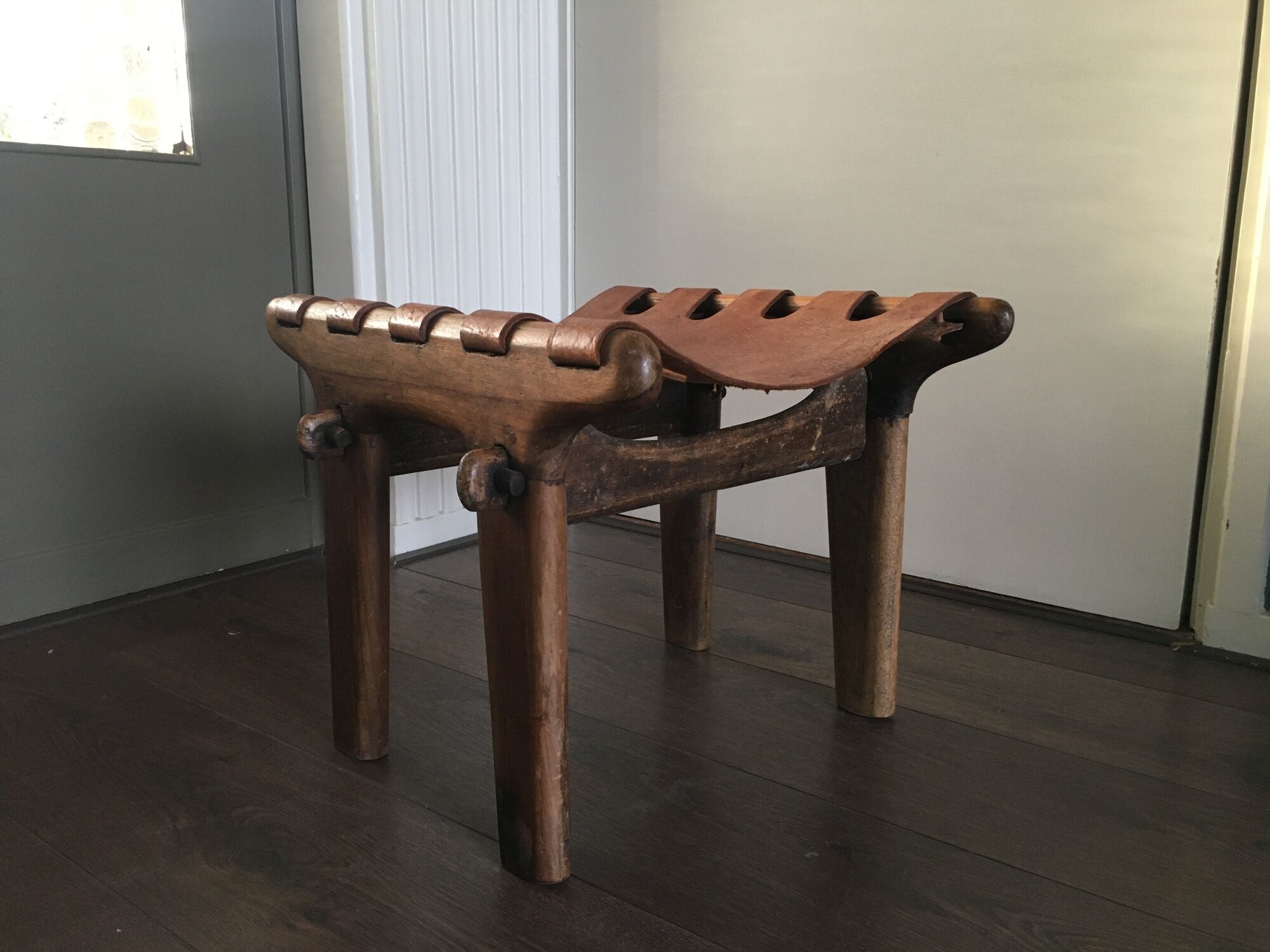 Vintage rustic ecuadorian leather sling footstool by Angel I. Pazmino, 1960s