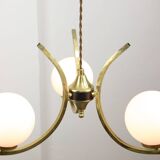 Lustre mid-century en laiton et opaline, italie