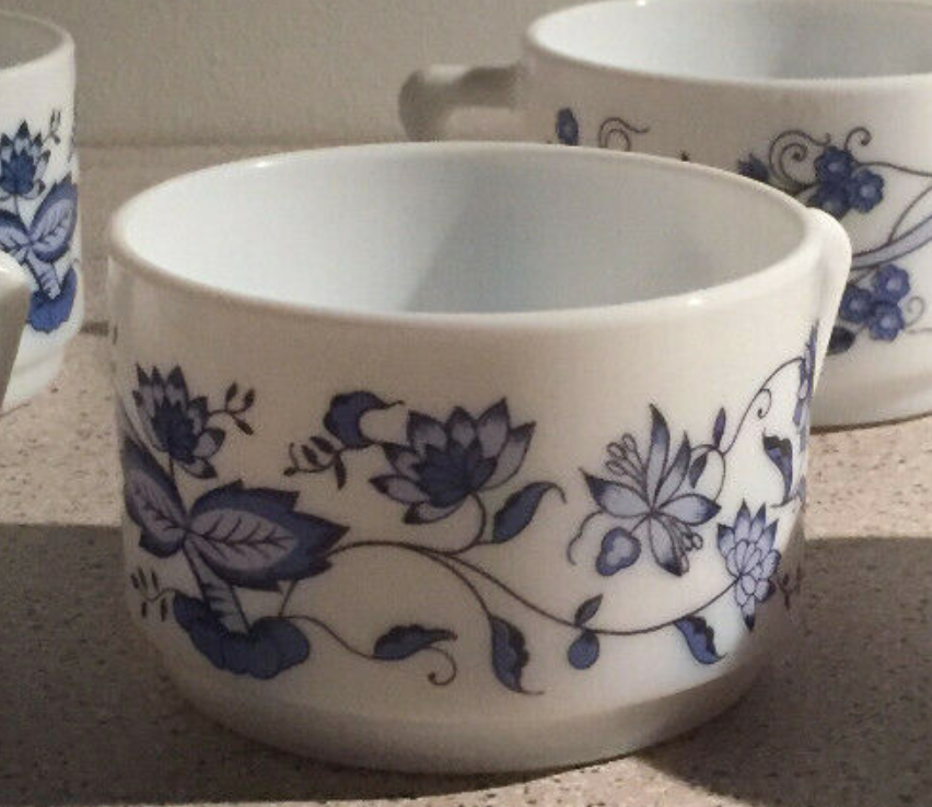 Arcopal vintage blue flowers 6 coffee cups pattern blue flowers