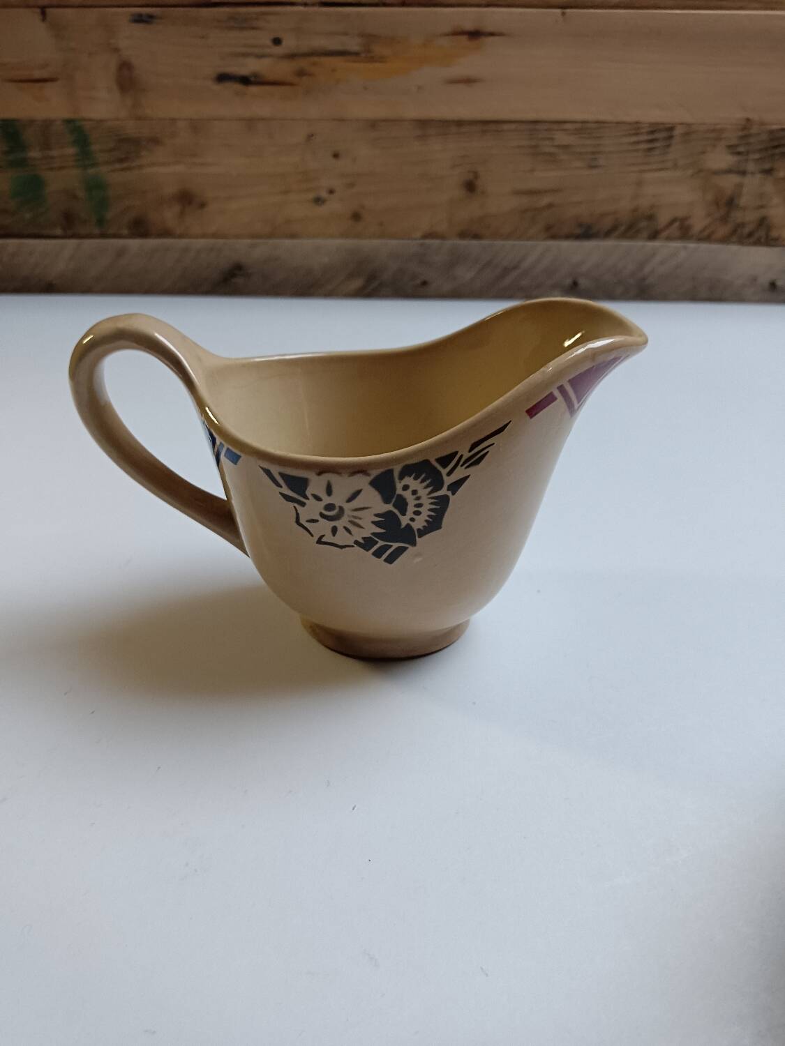 Badonviller art deco beige sauceboat with flowers