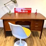 Scandinavian desk
