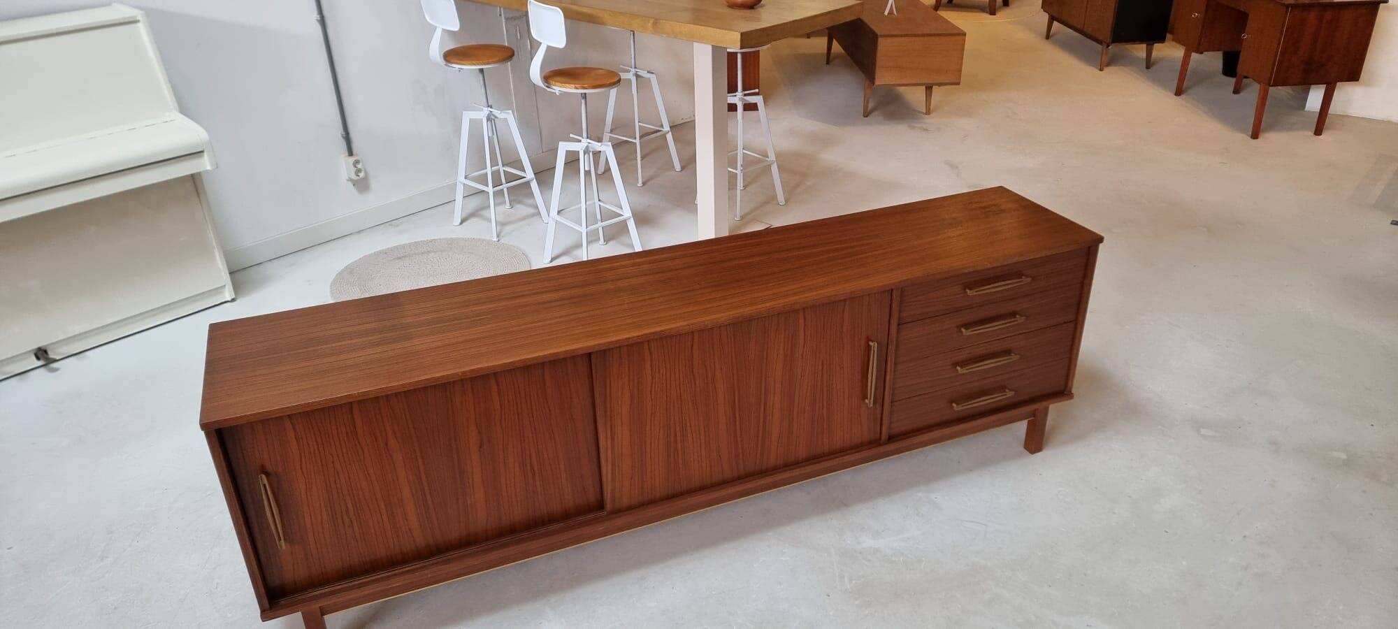 Mid-century buffet