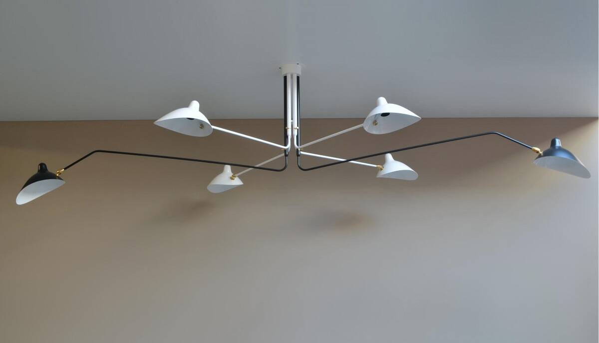 Plafonnier six bras pivotants