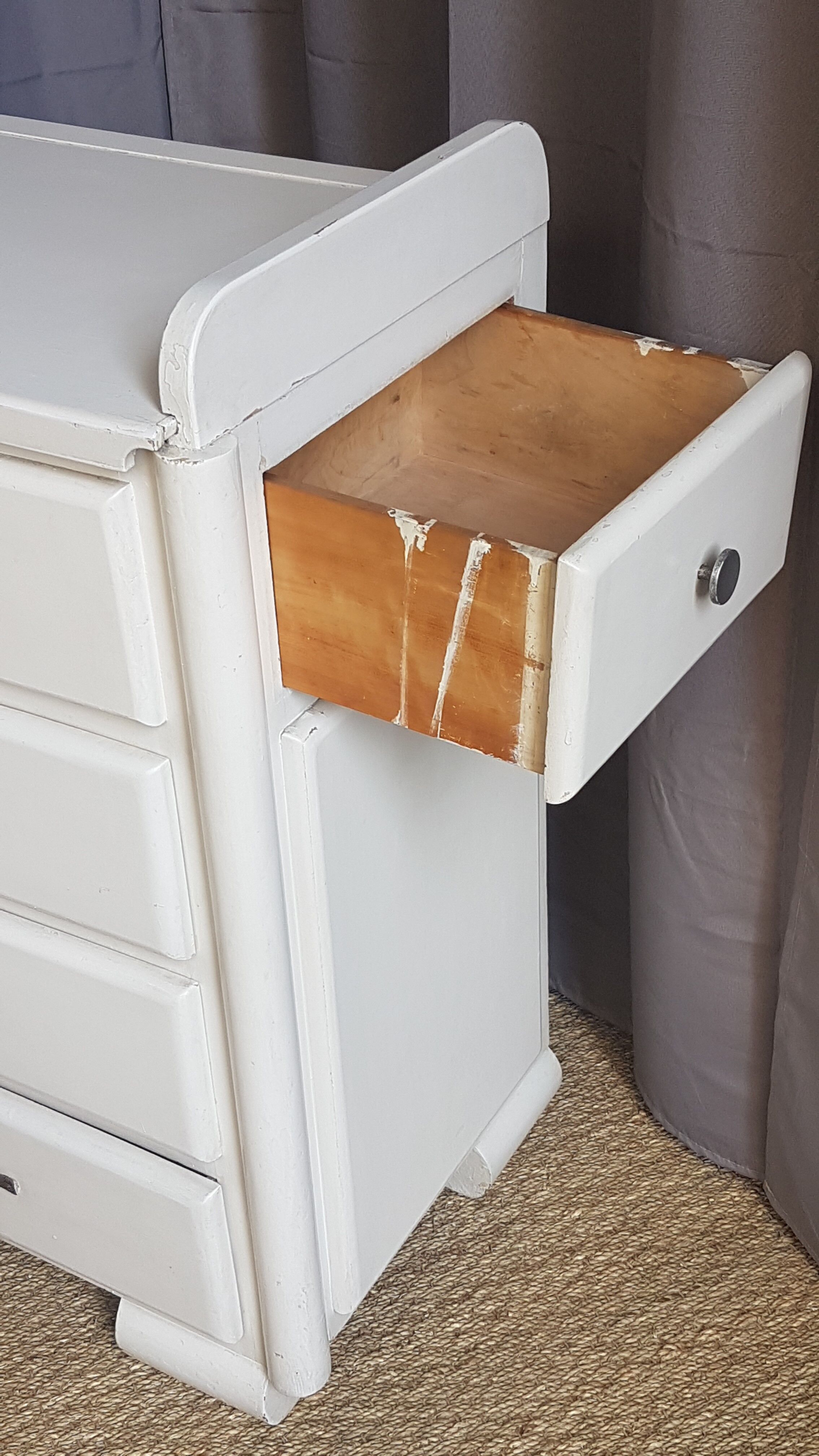 Vintage dresser