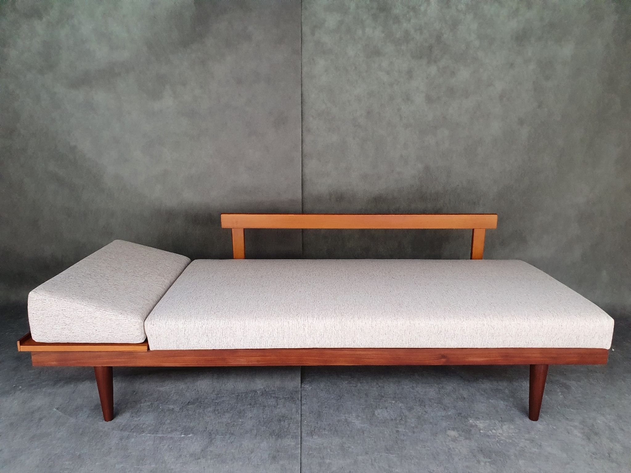 Daybed Teak and beige fabric by Ingmar Relling, Vintage Scandinavian 1960s