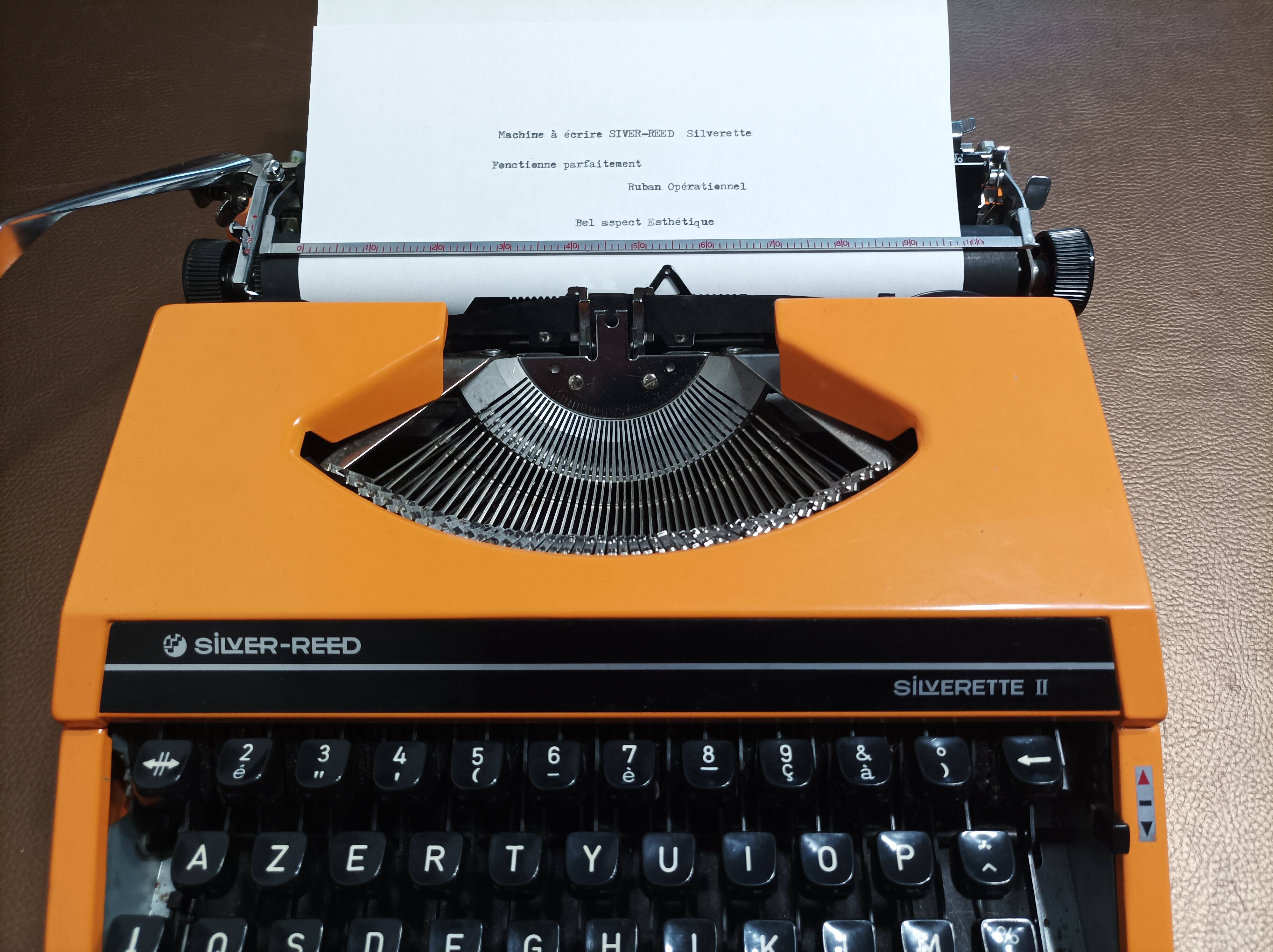 Silver Reed Silverette II Typewriter