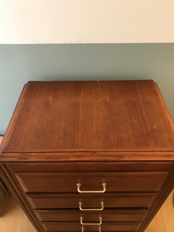 Chest of drawers