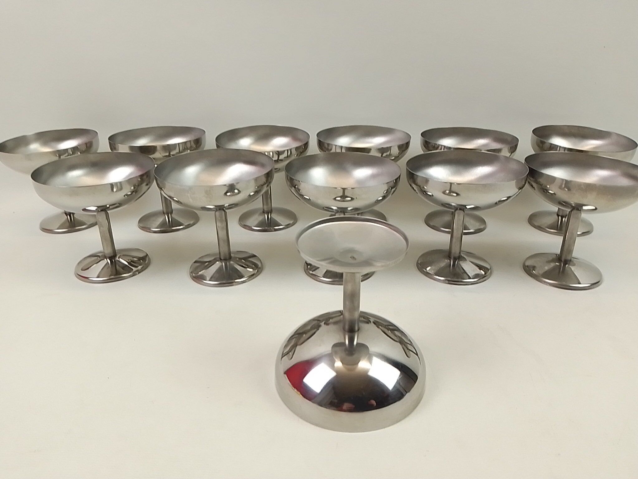 Lot of 12 stainless steel glaze cups