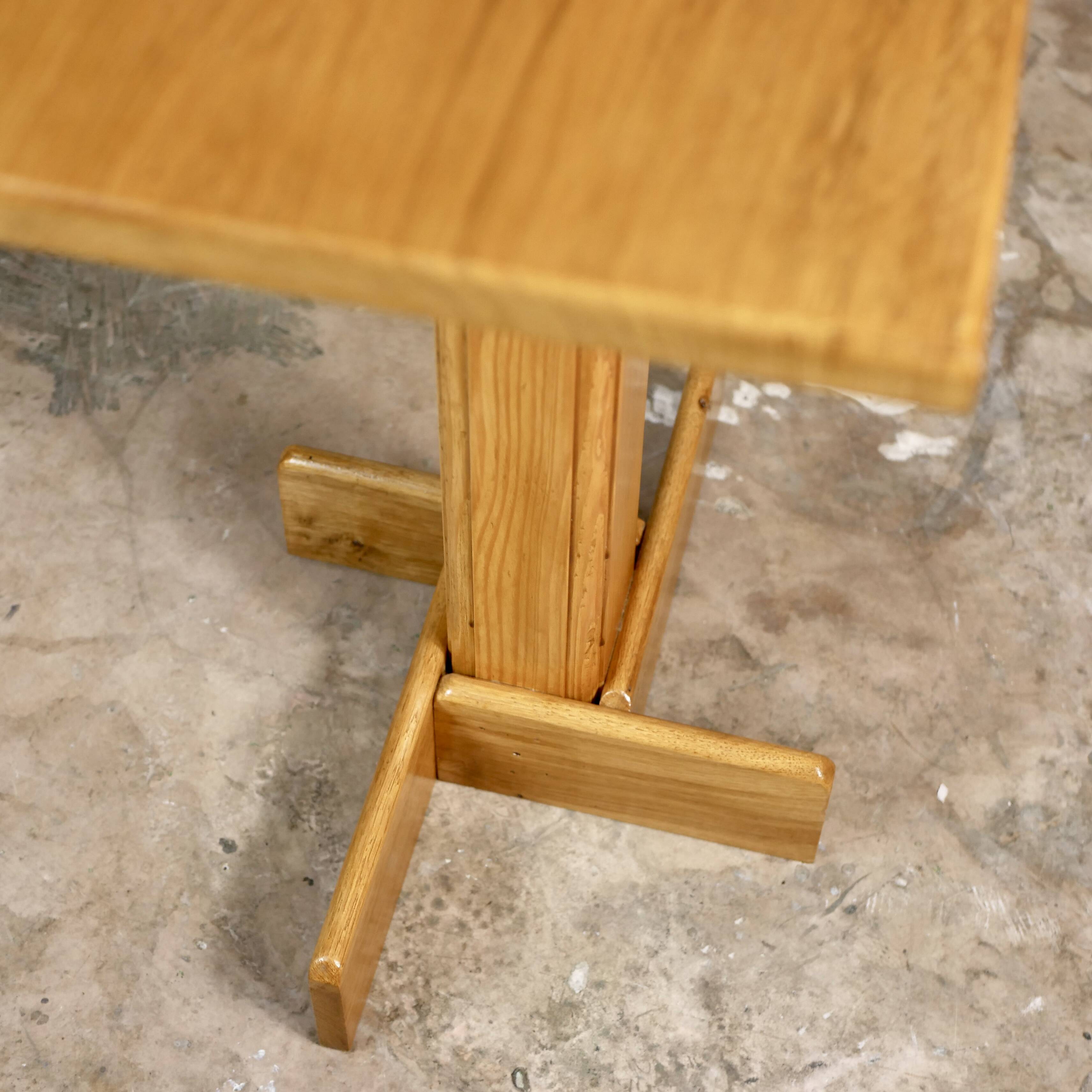 Series of 3 side tables in oak and pine