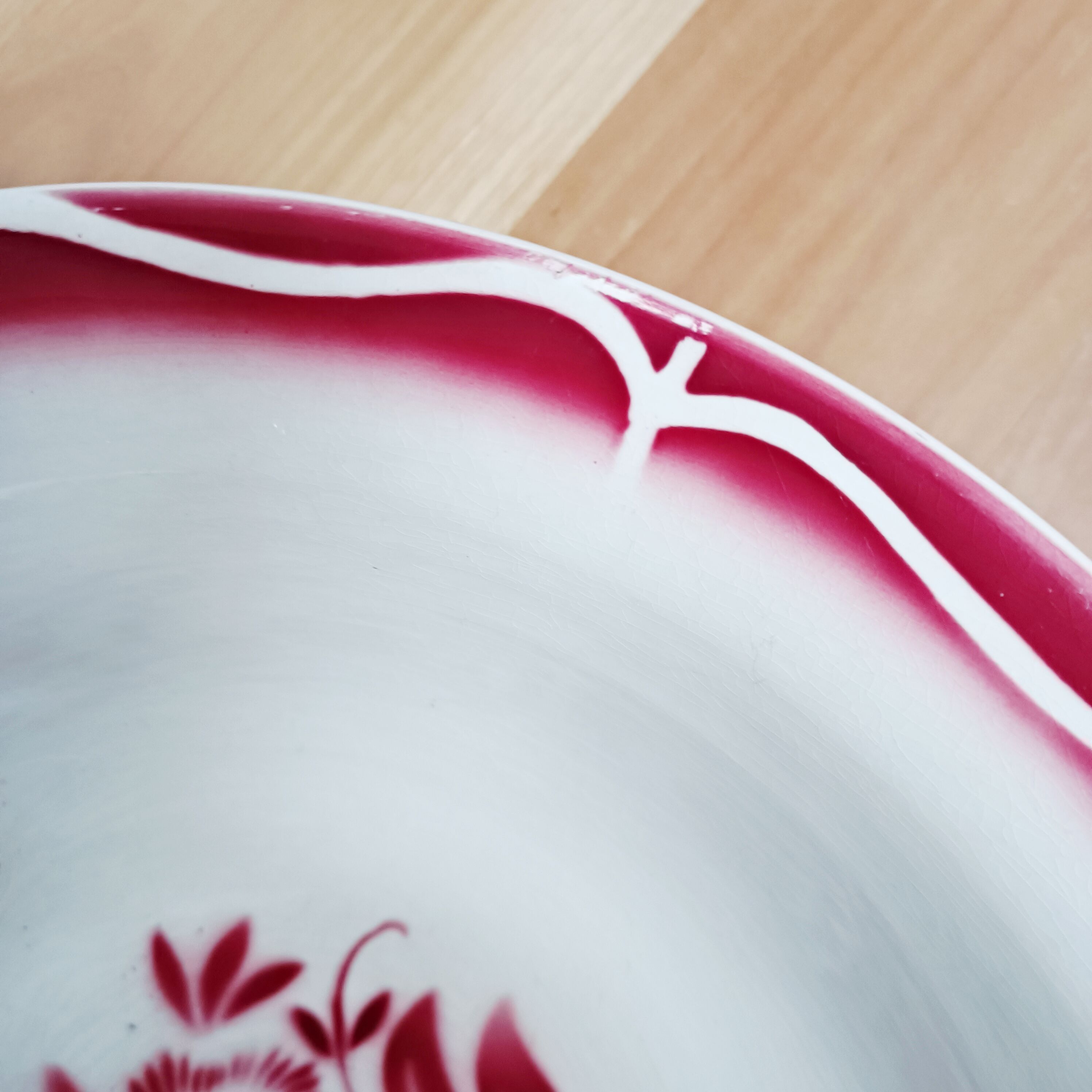 Sarreguemines and Digoin Ala salad bowl