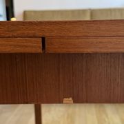 Extendable Scandinavian table