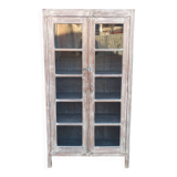 Armoire vitrée en bois ancien blanchi