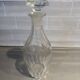 Flacon ancien en verre moulé avec bouchon – objet vintage