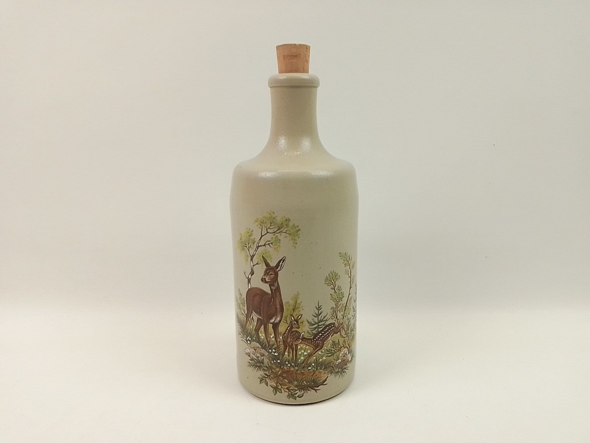 Deching sandstone bottle 22cm