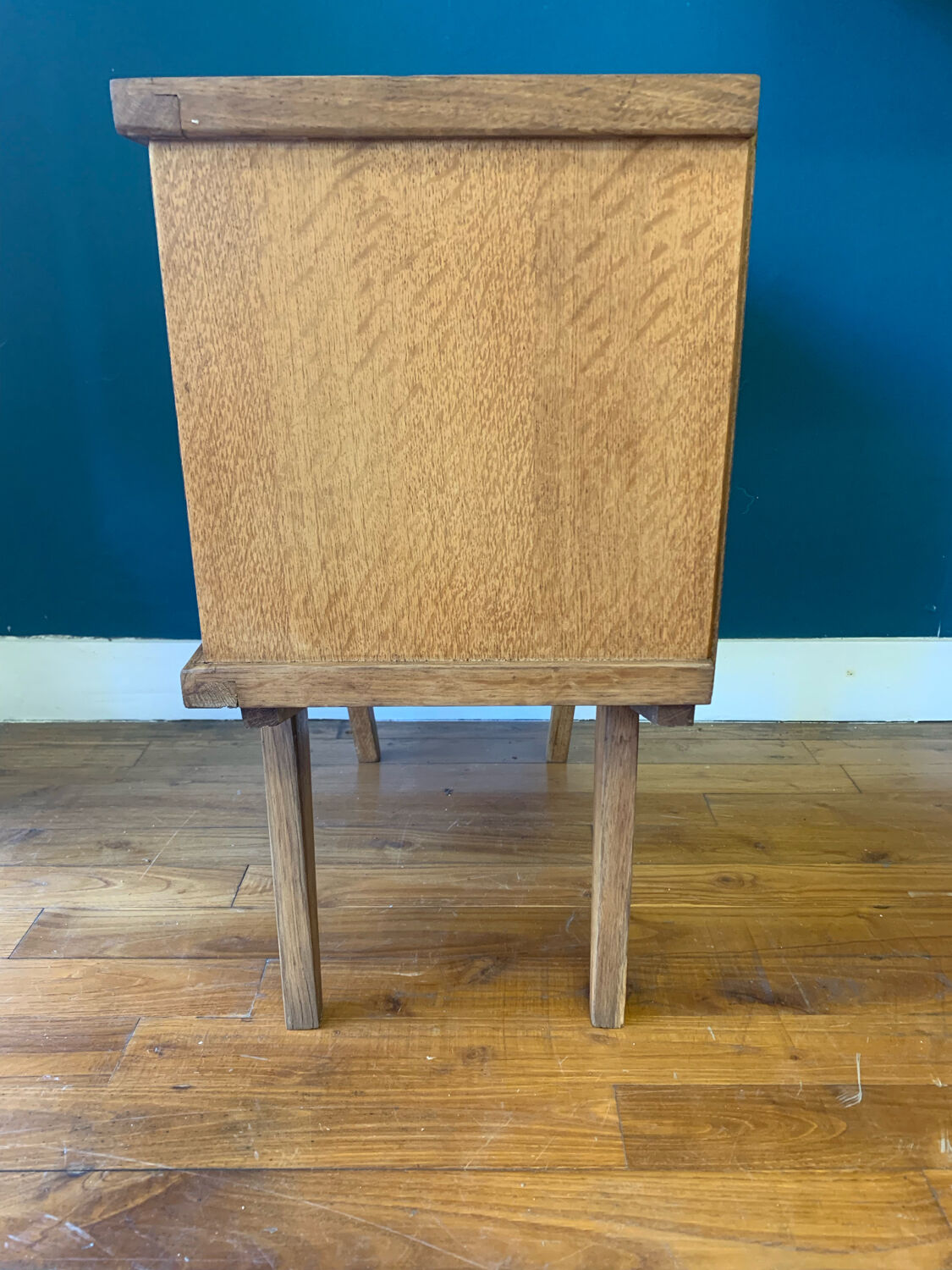 Bedside table compass legs