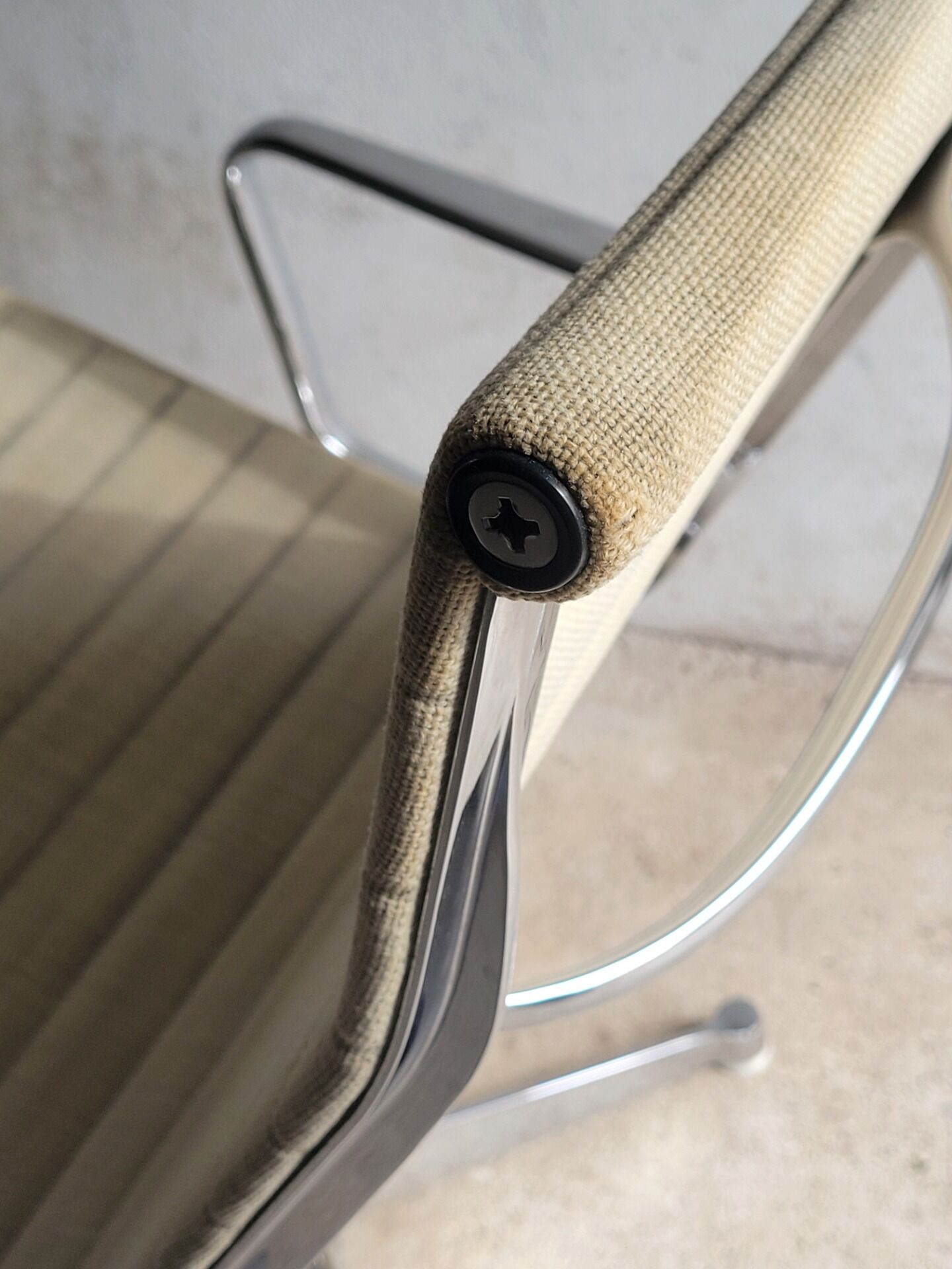 Vintage Eames EA 115 lounge chair for Herman Miller
