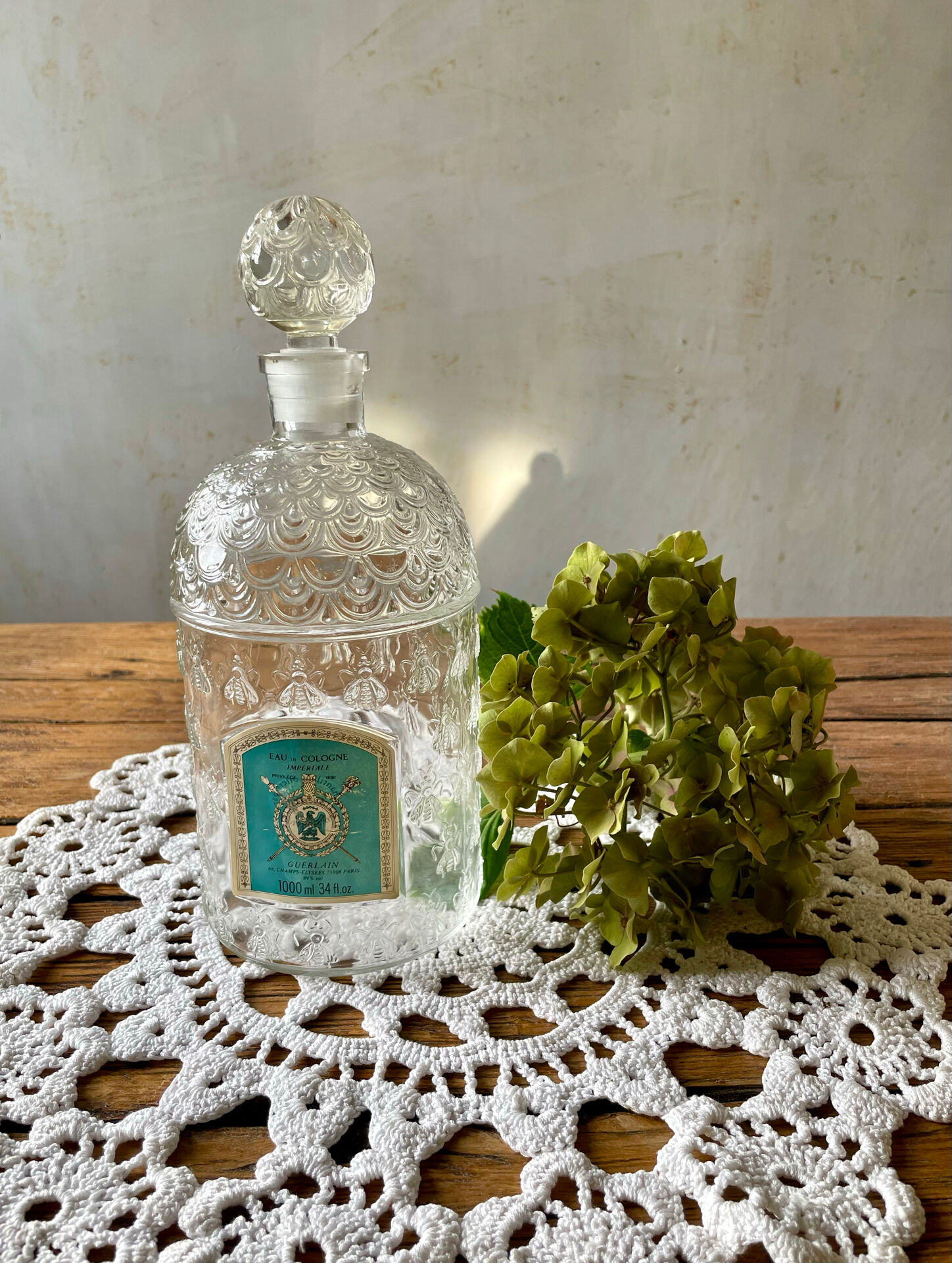 Large bee bottle guerlain vintage 1000ml (empty)