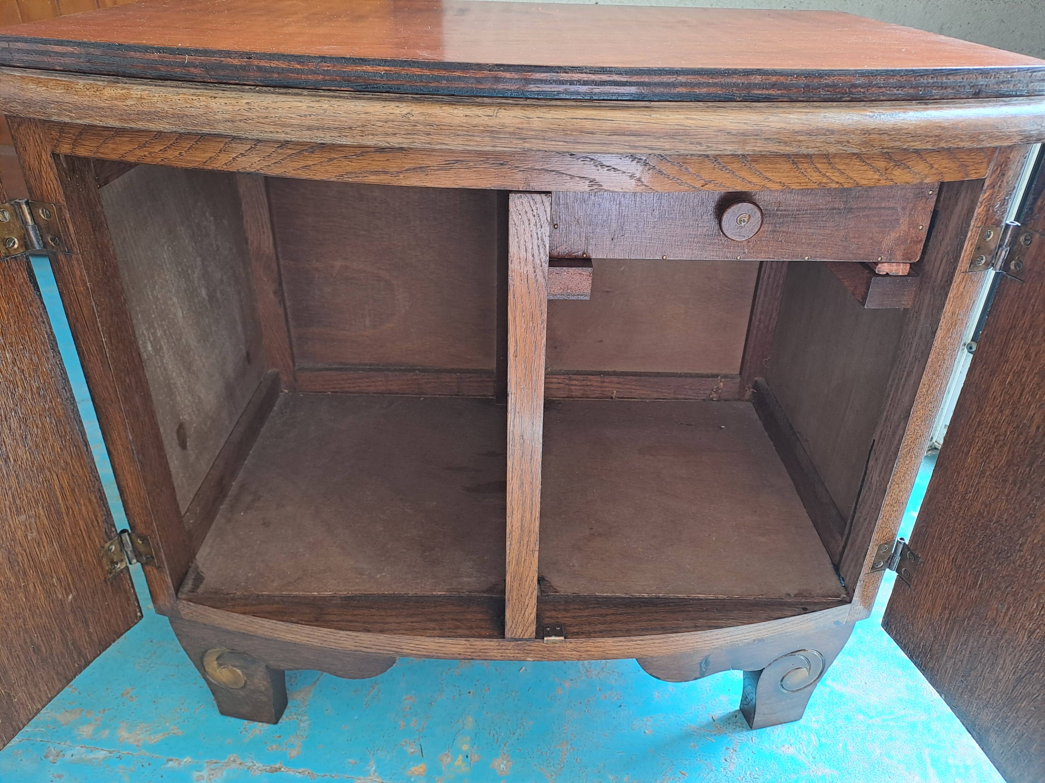 2-section nightstand