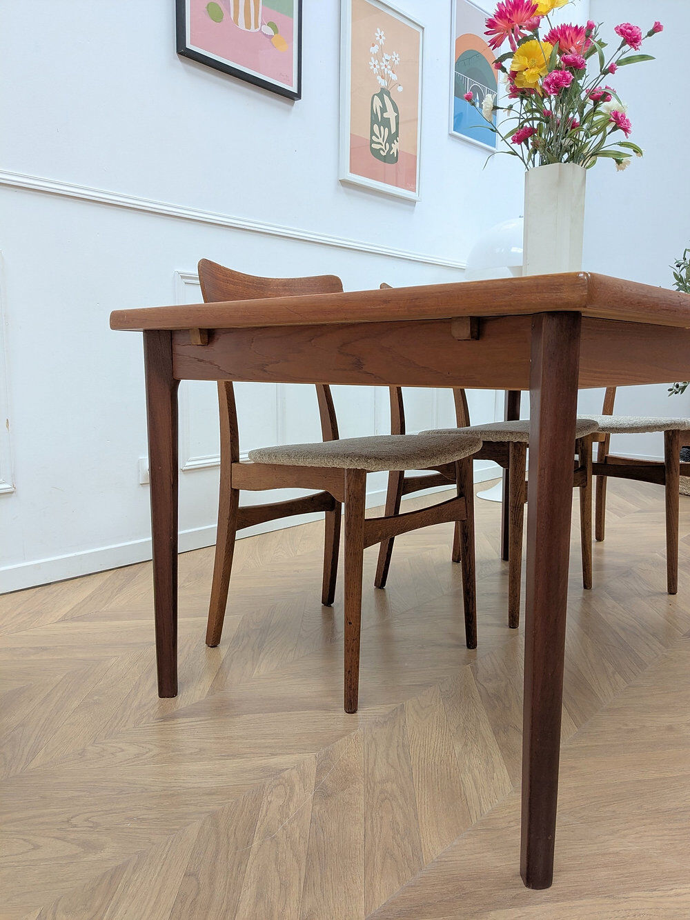 Table Henning Kjaernulf