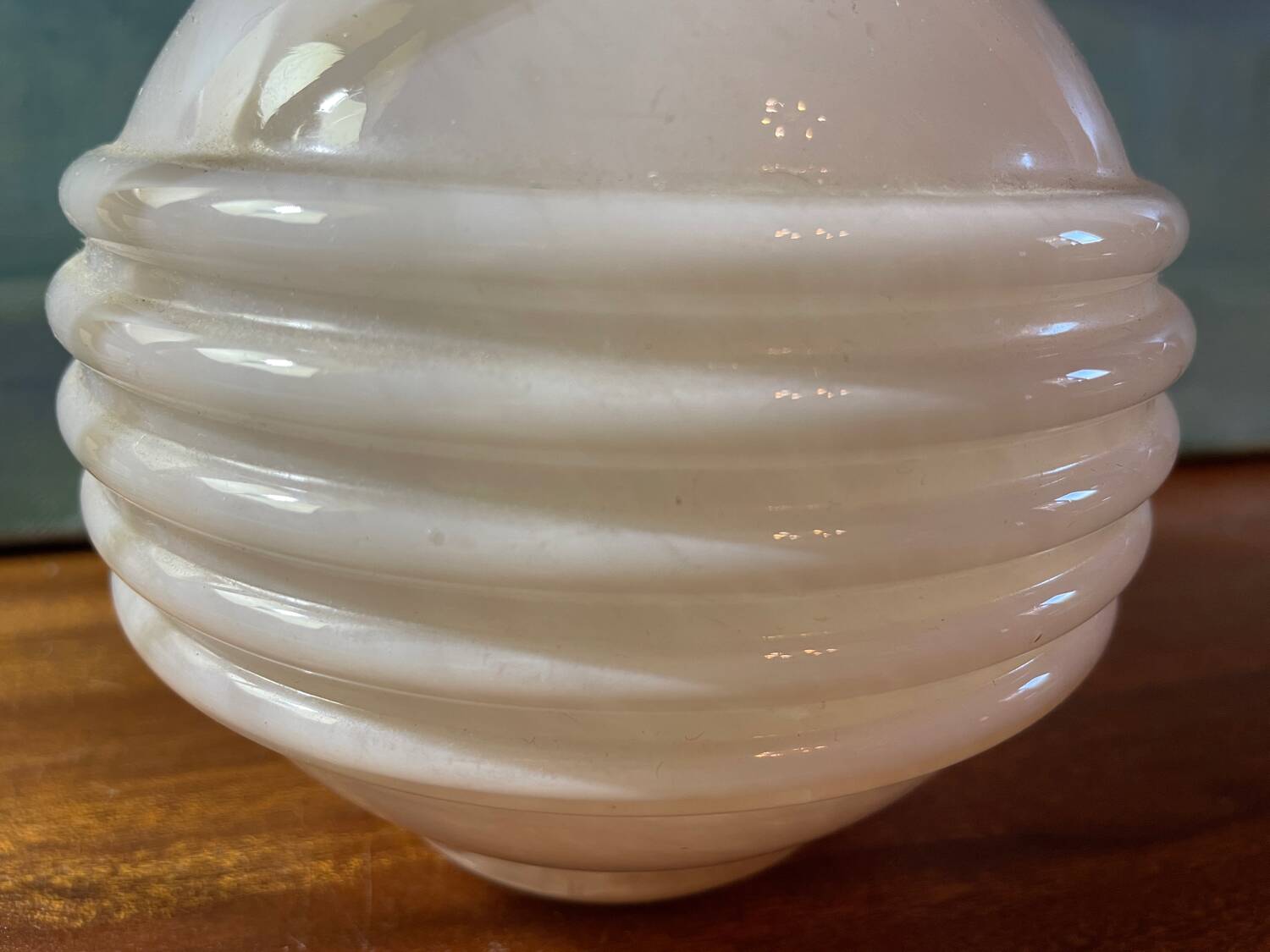 Art Deco lamp pink glass