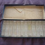 Set of 12 wears crystal knives