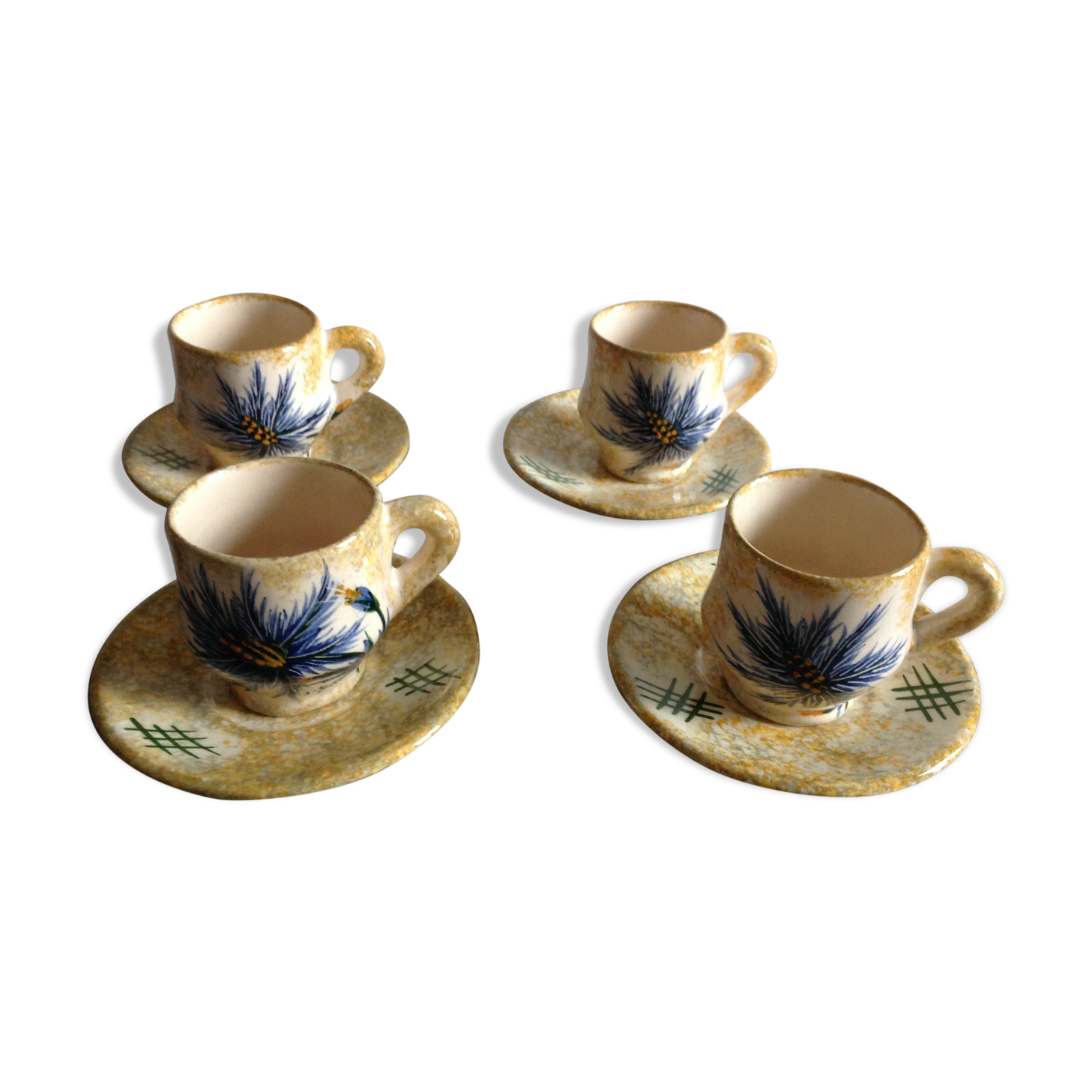 Set of 4 coffee cups