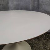 Vintage tulip foot table