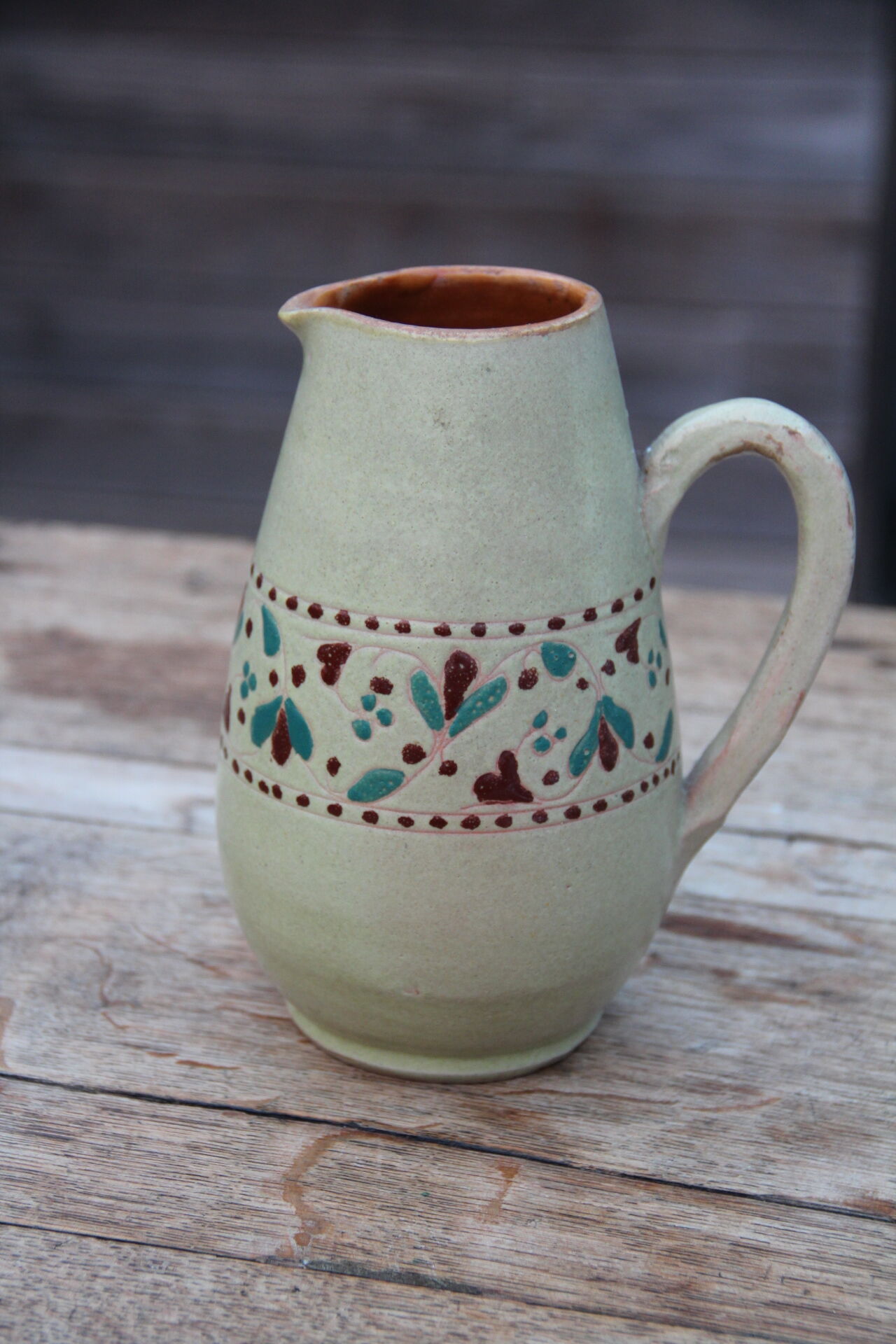 Vernified sandstone pitcher