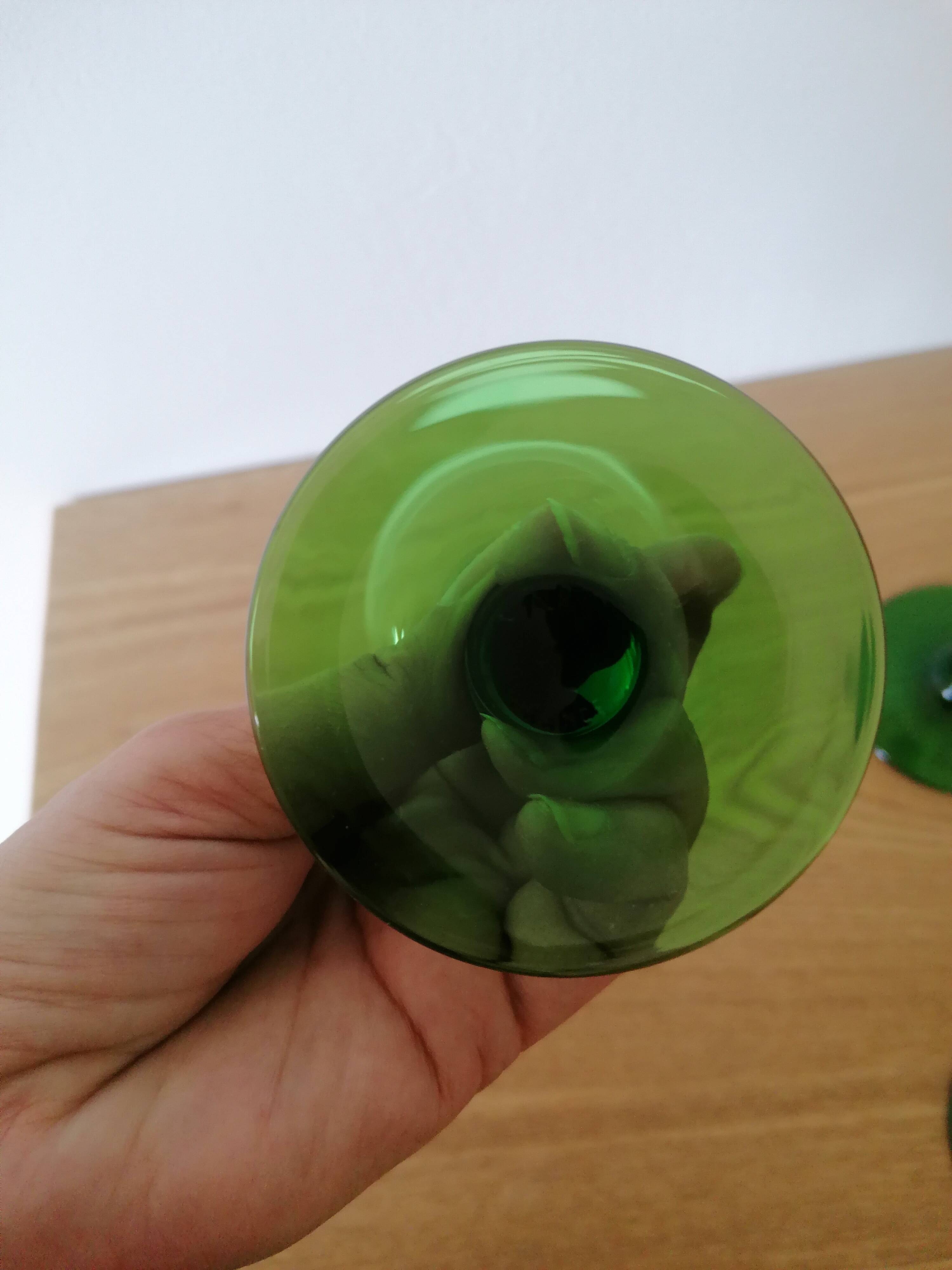 6 verres à vin d'Alsace pied vert