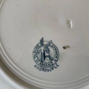 6 antique dessert plates in Saint-Amand earthenware (Nord)