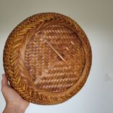 Round rattan basket