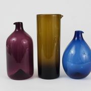 Glass vase signed Purple Timo Sarpaneva Pullo Bird Bottle, Iittala, Finland.