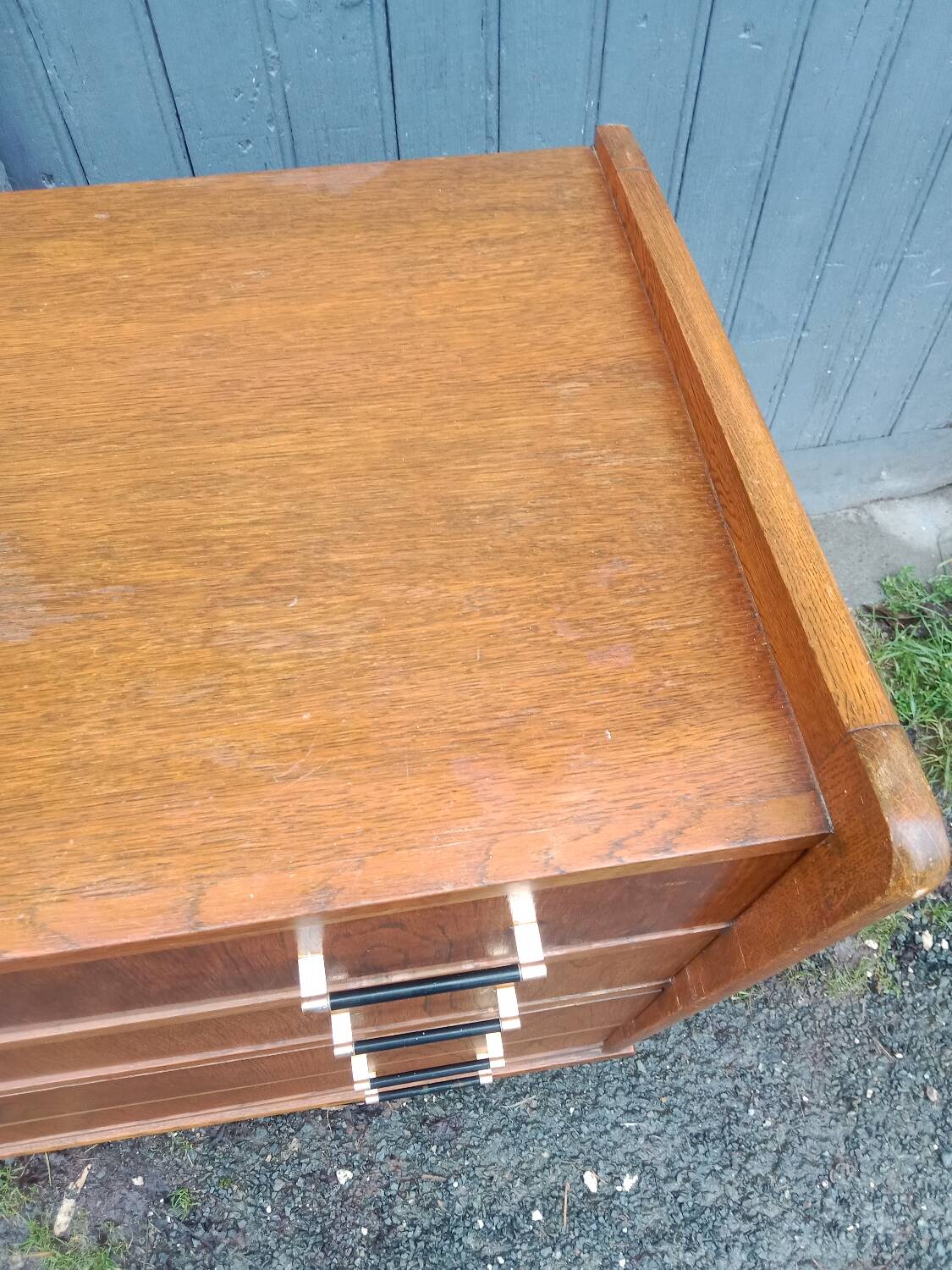 Commode vintage pieds compas