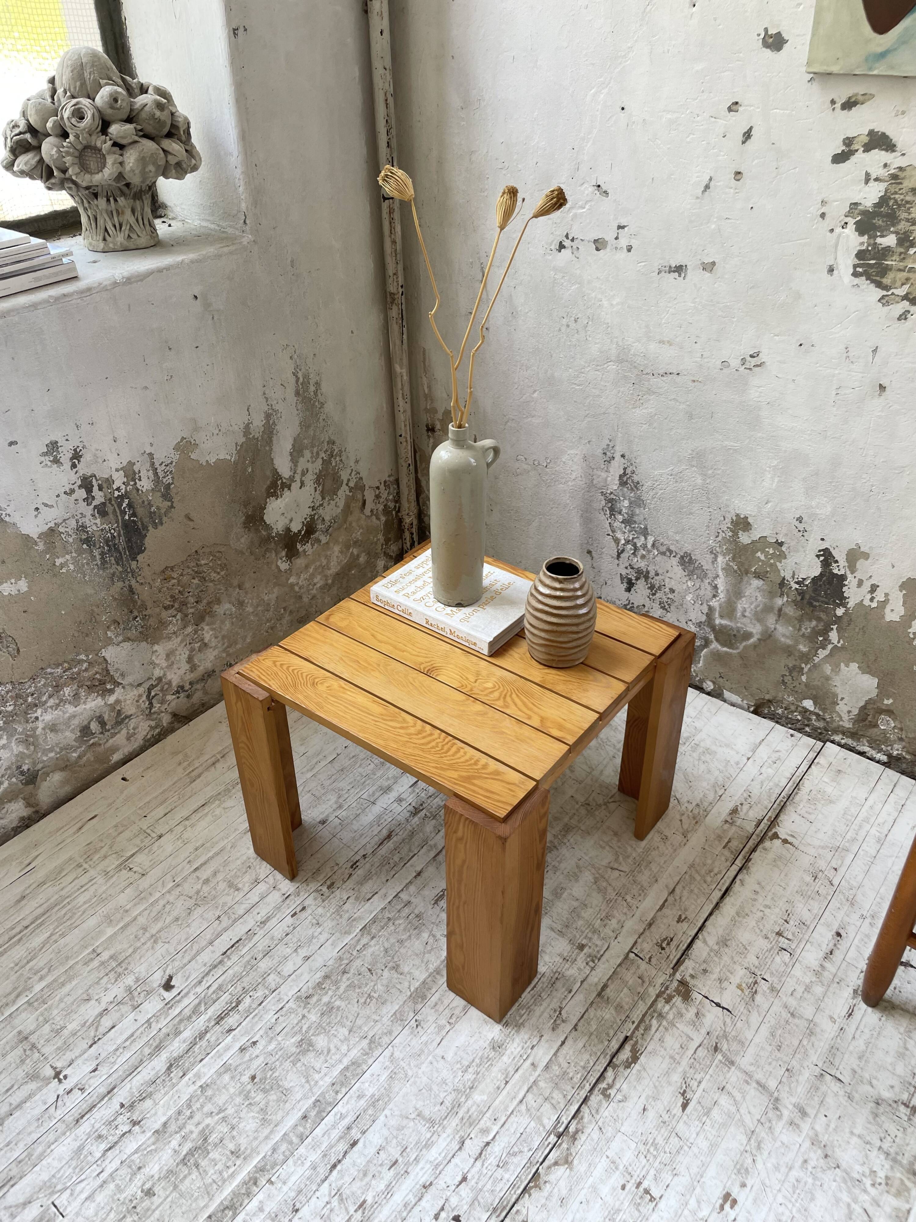 Square pine coffee table from the 70s revival