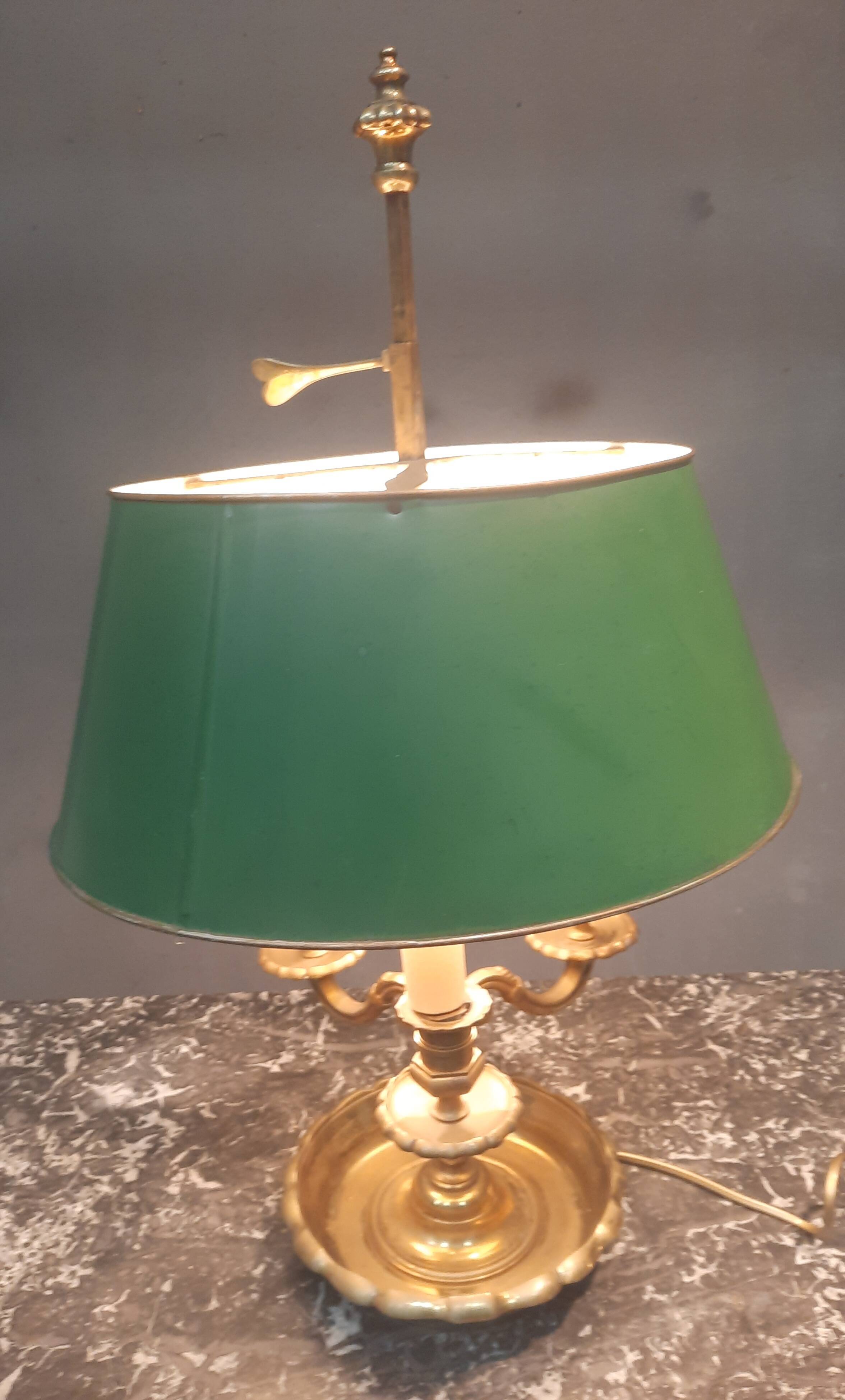 Lampe bouillotte de style Louis XV