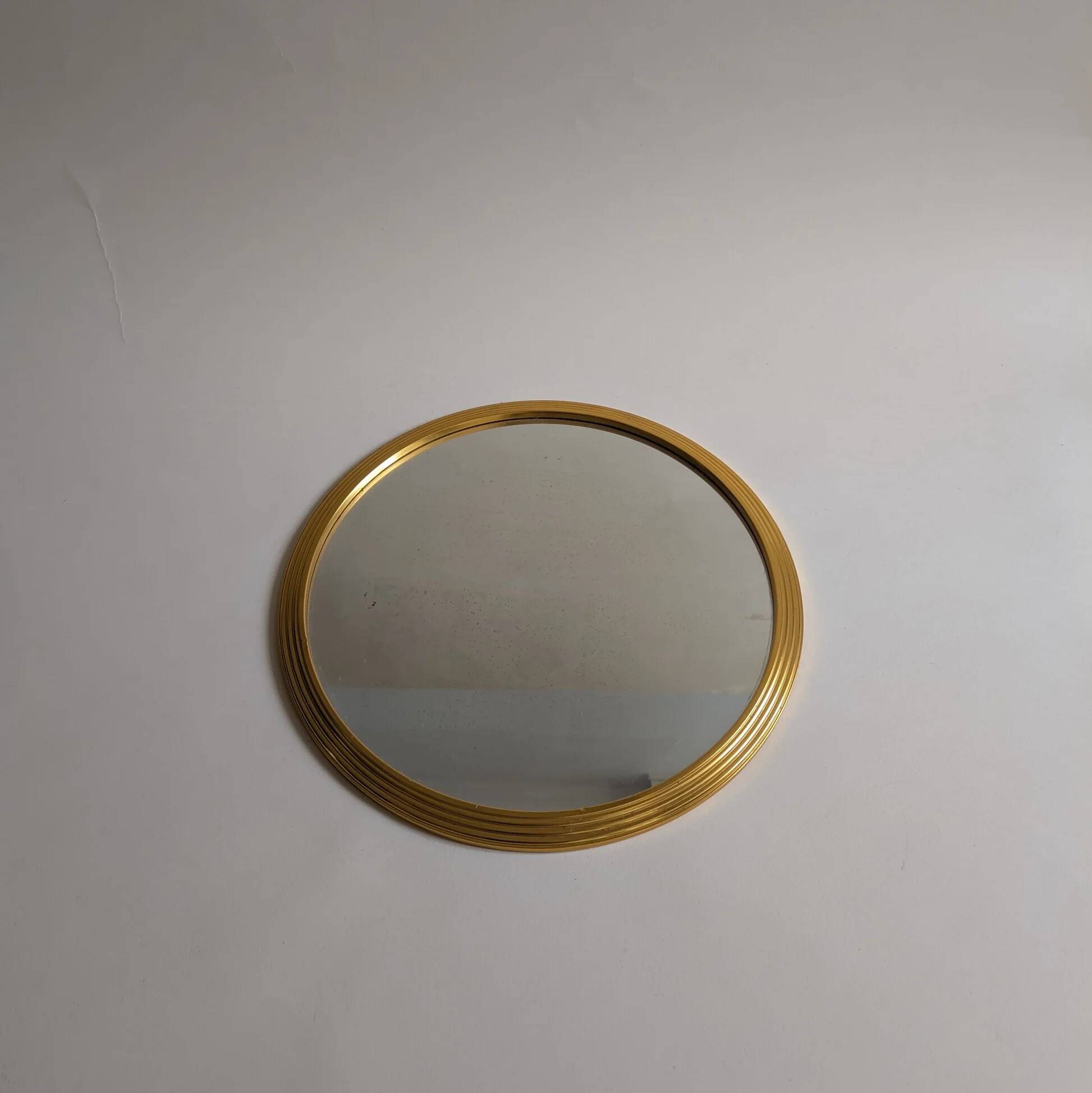 Mirror tray
