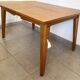 Table de repas vintage années 60 en chêne clair