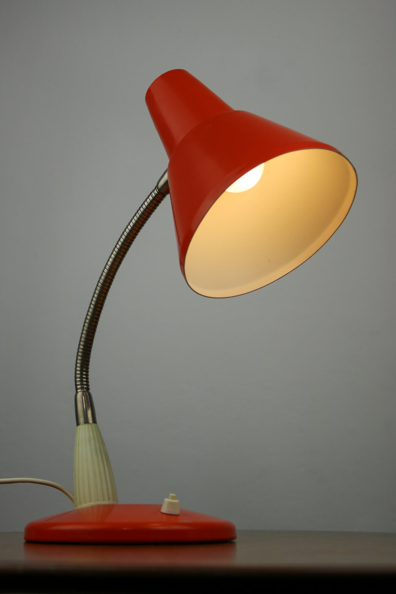 Adjustable Desk Lamp in Orange Painted Metal and Chrome-Plated Spiral Arm, 1970s