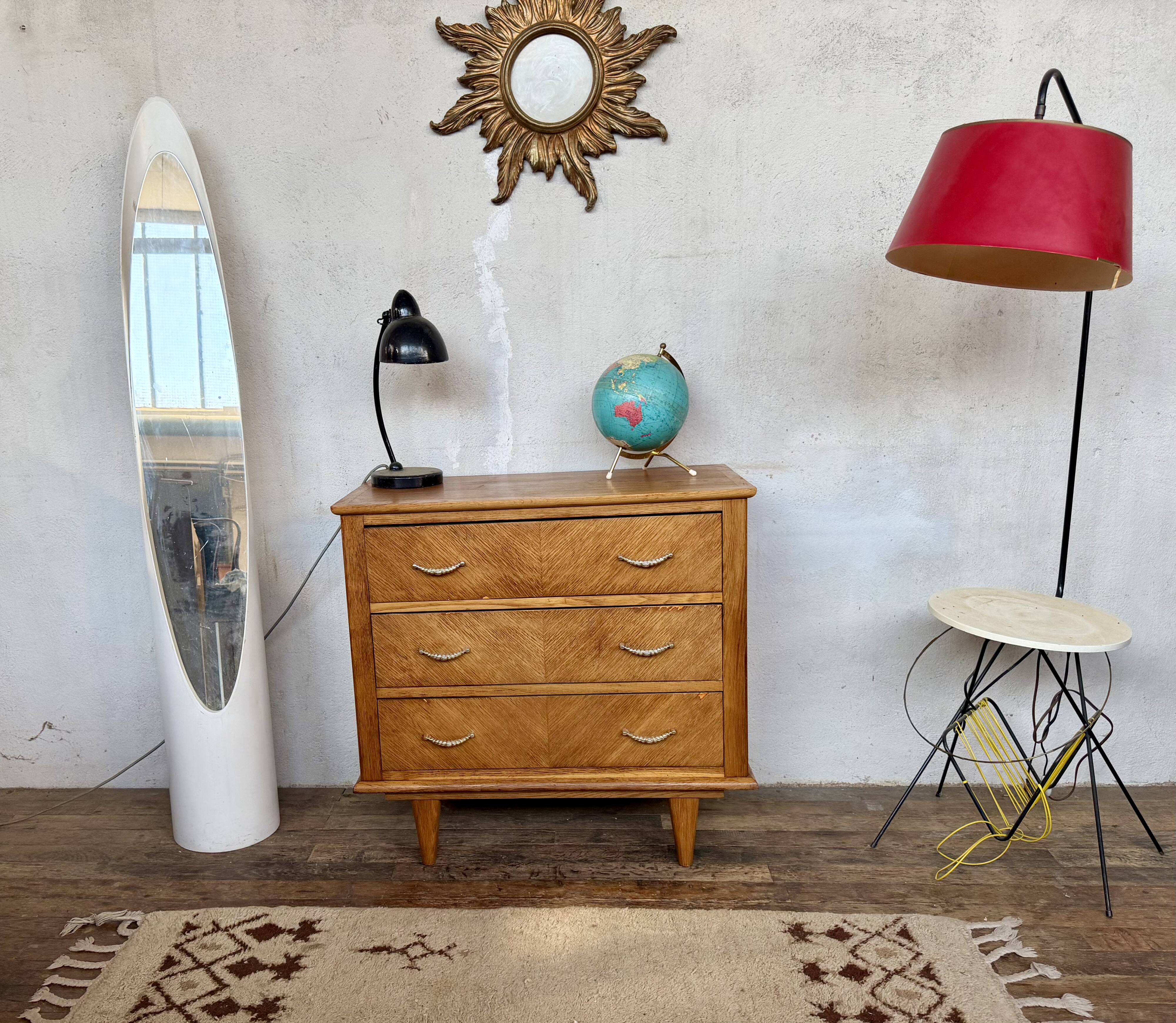 Vintage commode with diamond handles