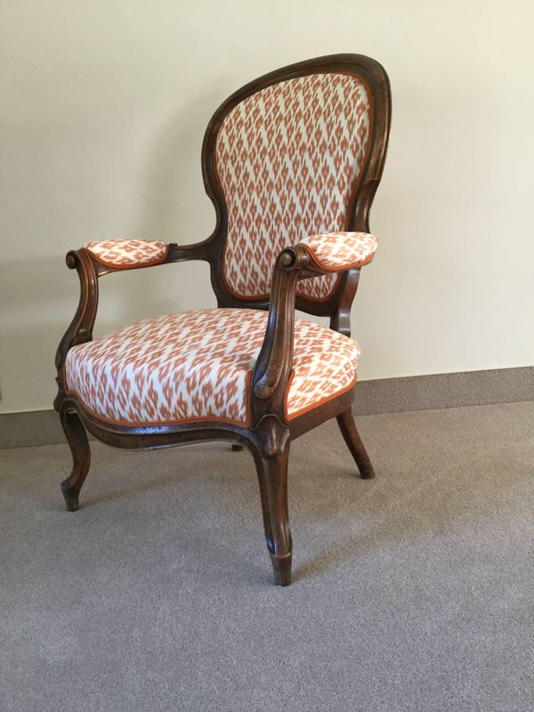Fauteuil Louis Philippe d'époque entièrement rénové