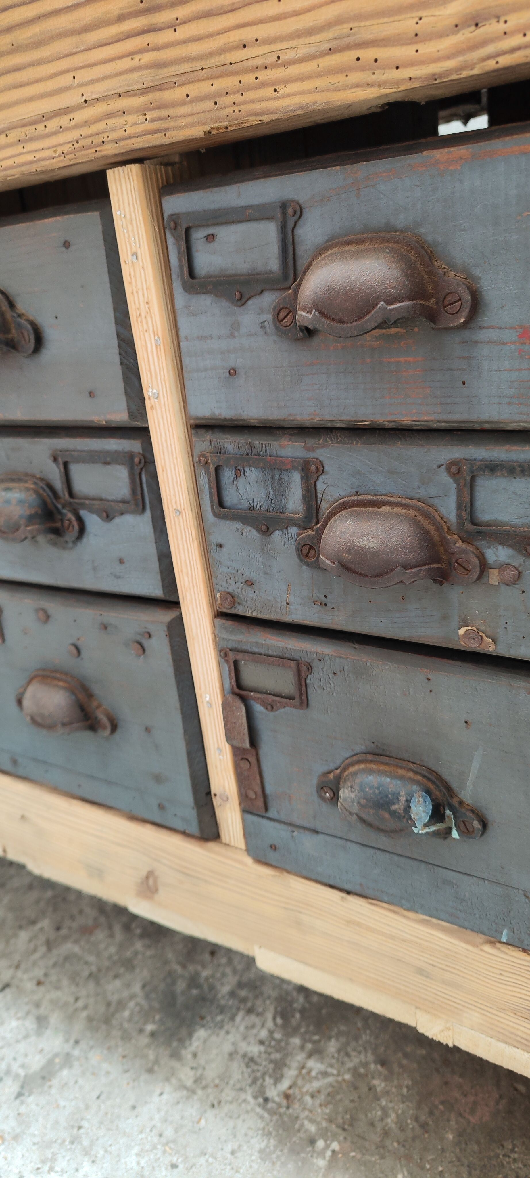 Carpenter's workbench