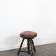 Tabouret de piano tripode en cuir marron