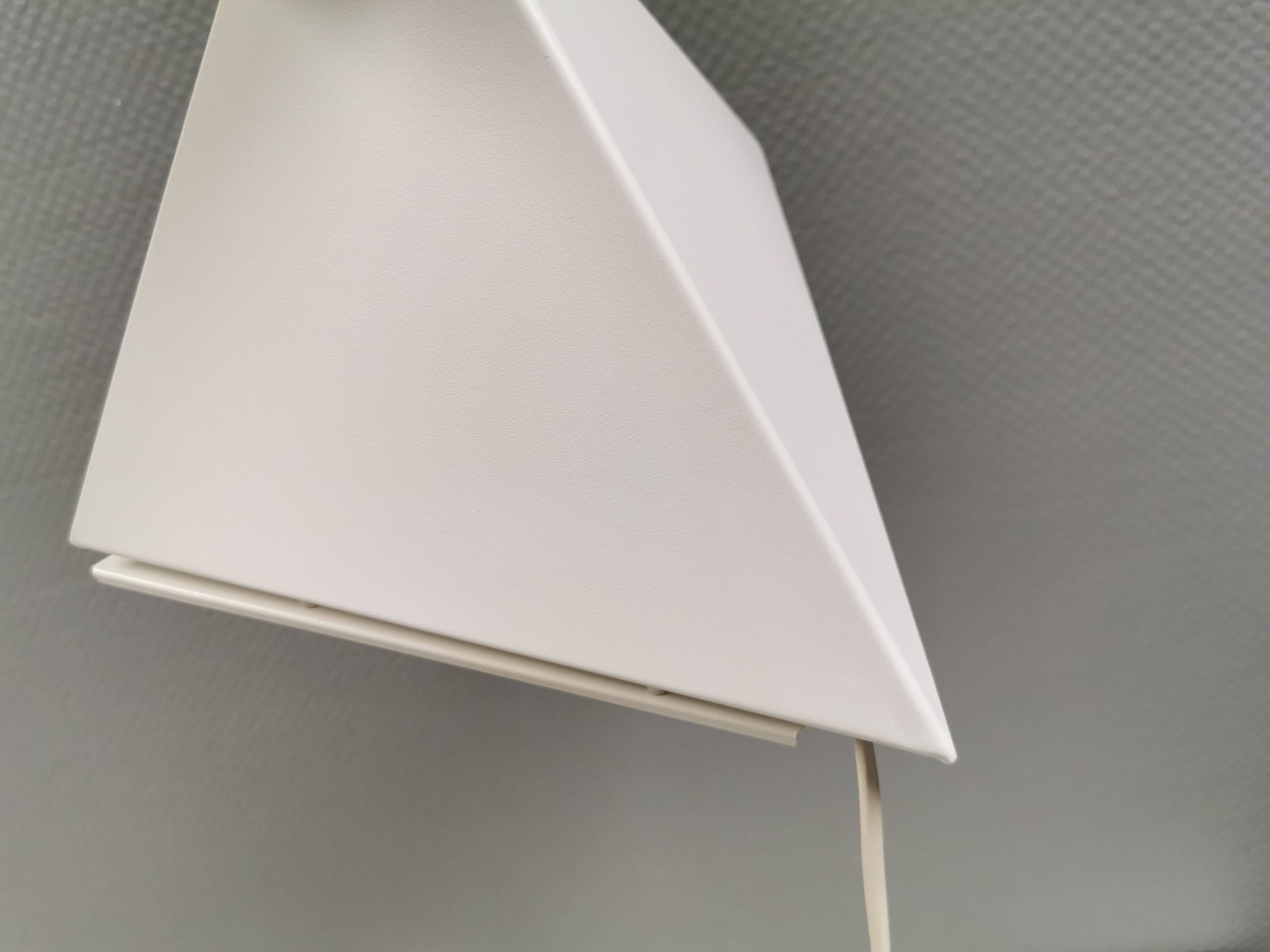 Applique murale inversée de Lyskilde danois des années 1980.