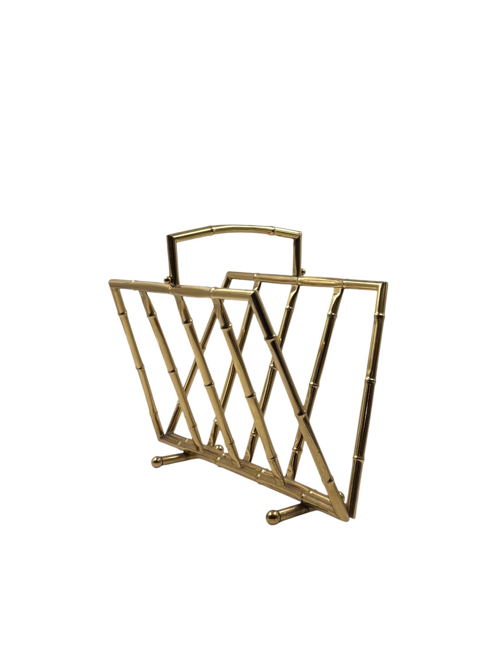 Hollywood regency bamboo-effect brass magazine rack, Montagnani, Italy 1970