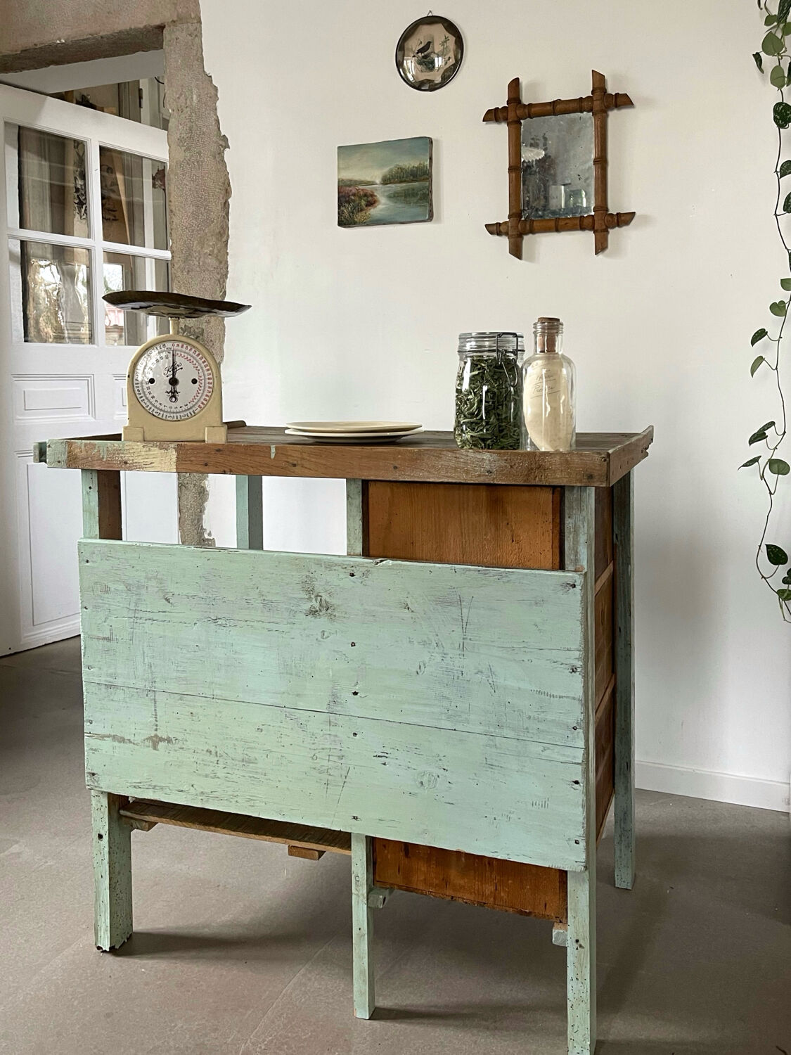 Mint-colored workshop furniture
