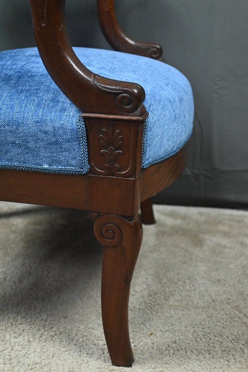 Pair of mahogany armchairs, Restoration period – early 19th century