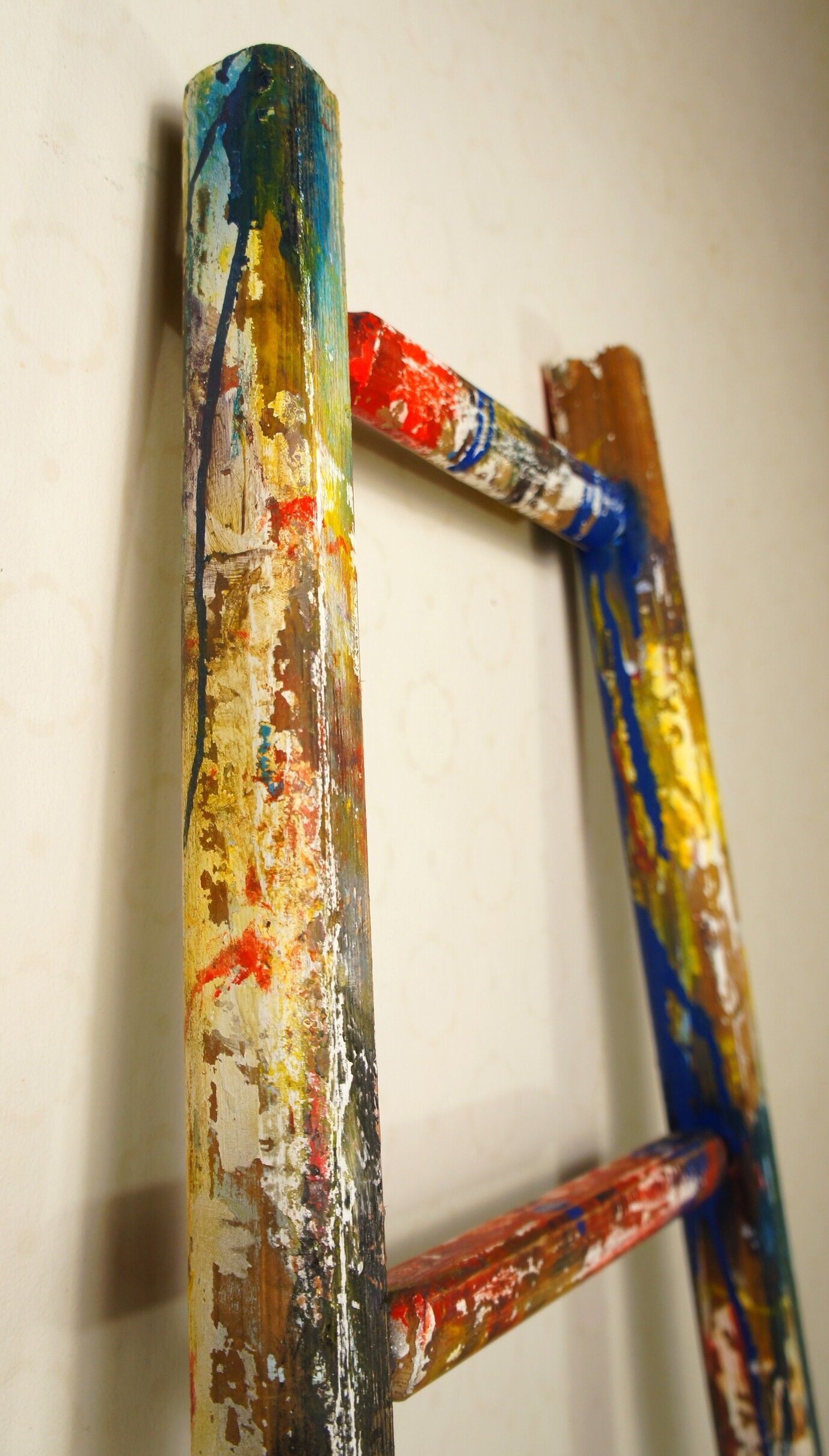 Ancient painted painter's scale